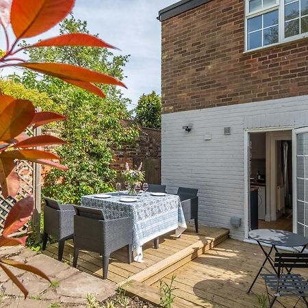 Adorable Cottage With A Log Burner In Heavenly Village - Constable Lodge Nayland Exteriör bild
