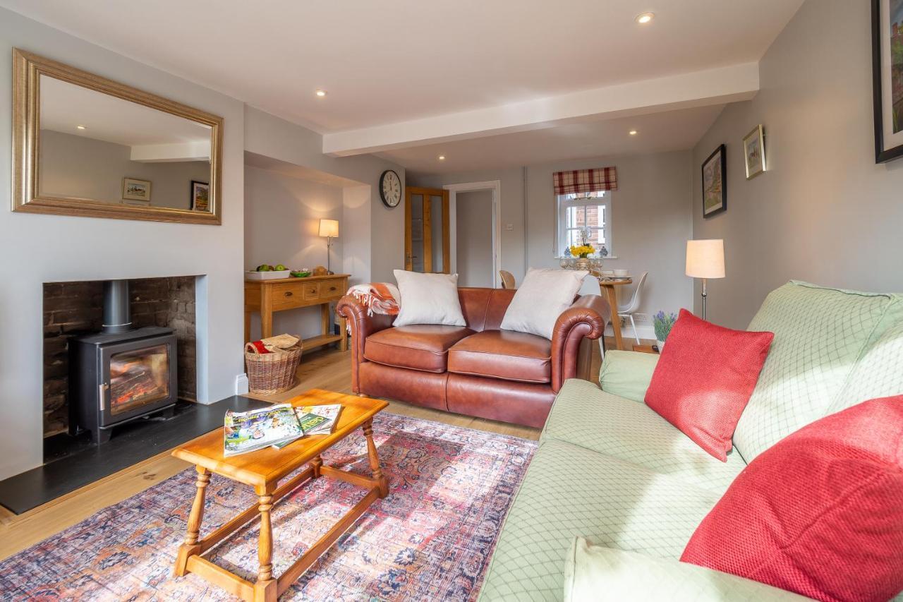 Adorable Cottage With A Log Burner In Heavenly Village - Constable Lodge Nayland Exteriör bild