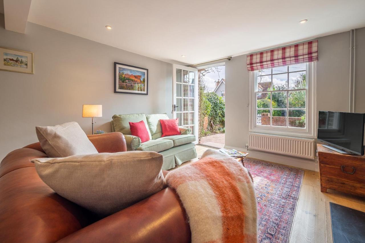 Adorable Cottage With A Log Burner In Heavenly Village - Constable Lodge Nayland Exteriör bild