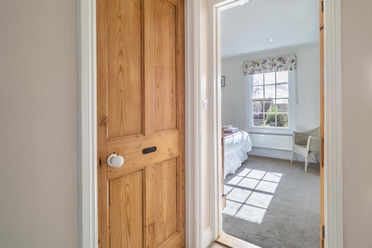 Adorable Cottage With A Log Burner In Heavenly Village - Constable Lodge Nayland Exteriör bild