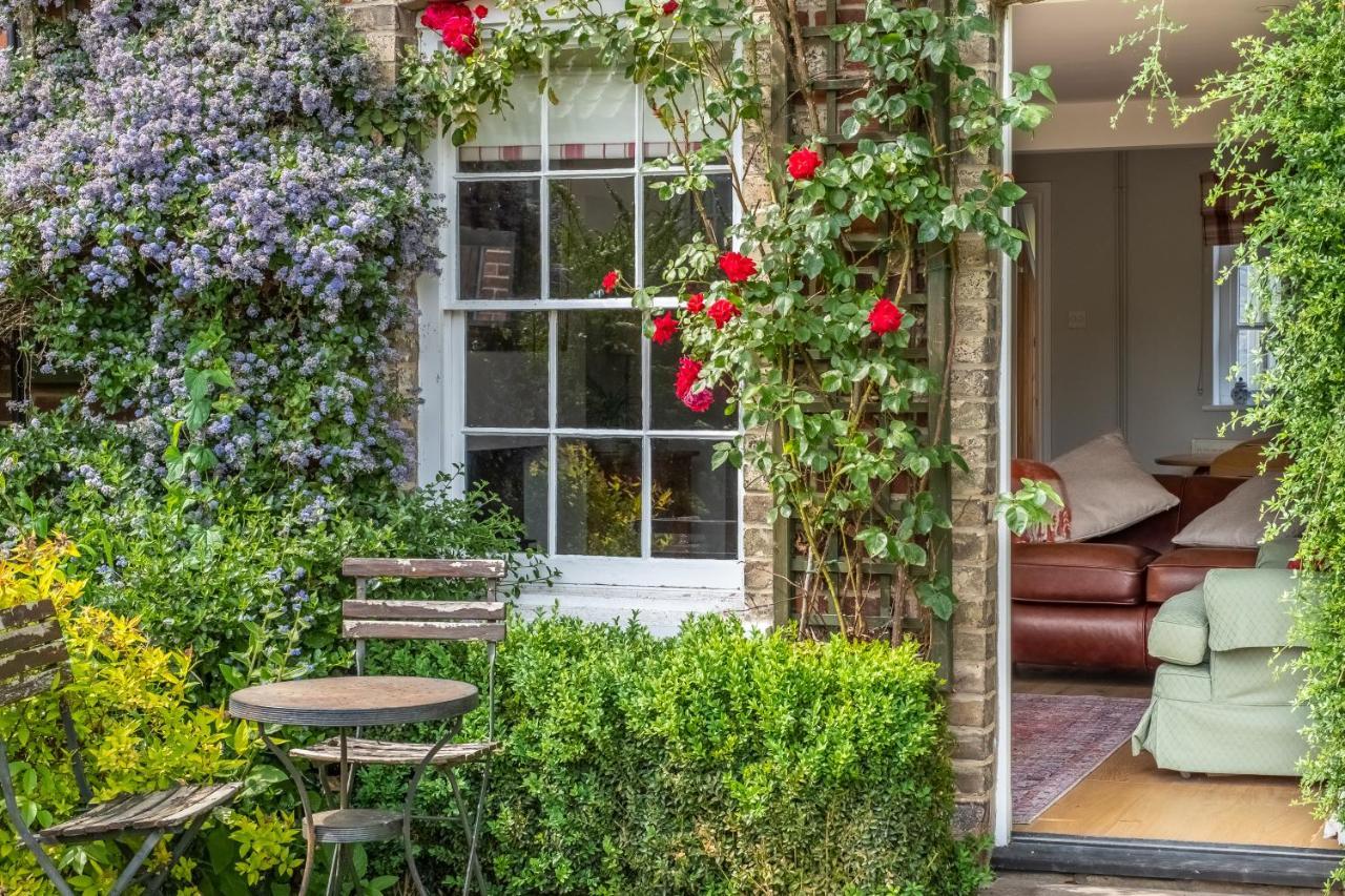 Adorable Cottage With A Log Burner In Heavenly Village - Constable Lodge Nayland Exteriör bild
